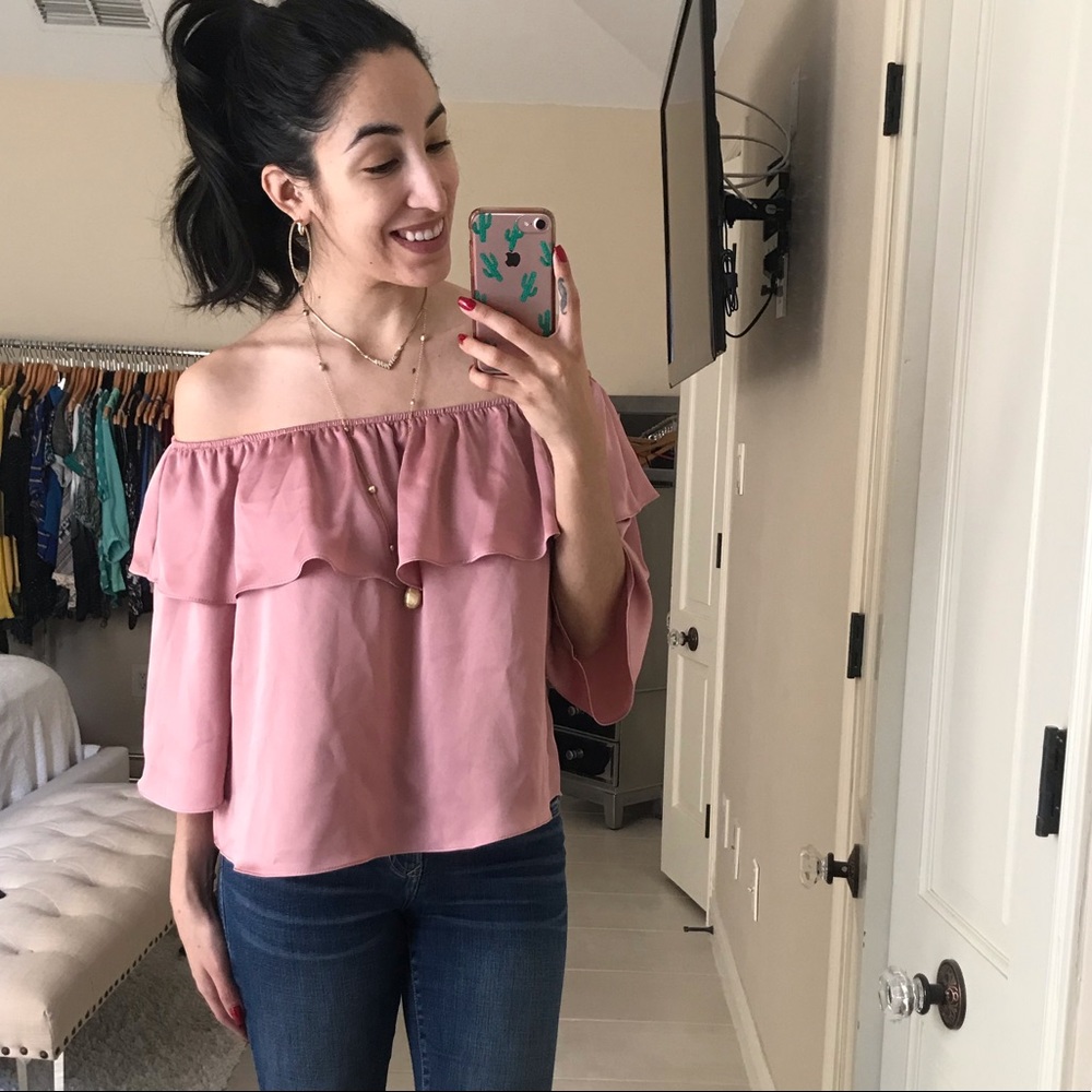 Mauve off the shoulder Everly top